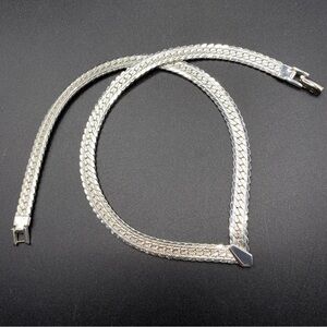 Vintage NAPIER Silver Tone Flat Chain Necklace